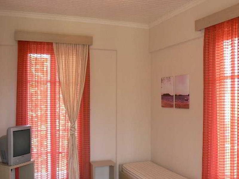 Happyland Hotel Apartments 니드리 외부 사진