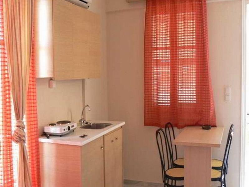 Happyland Hotel Apartments 니드리 외부 사진